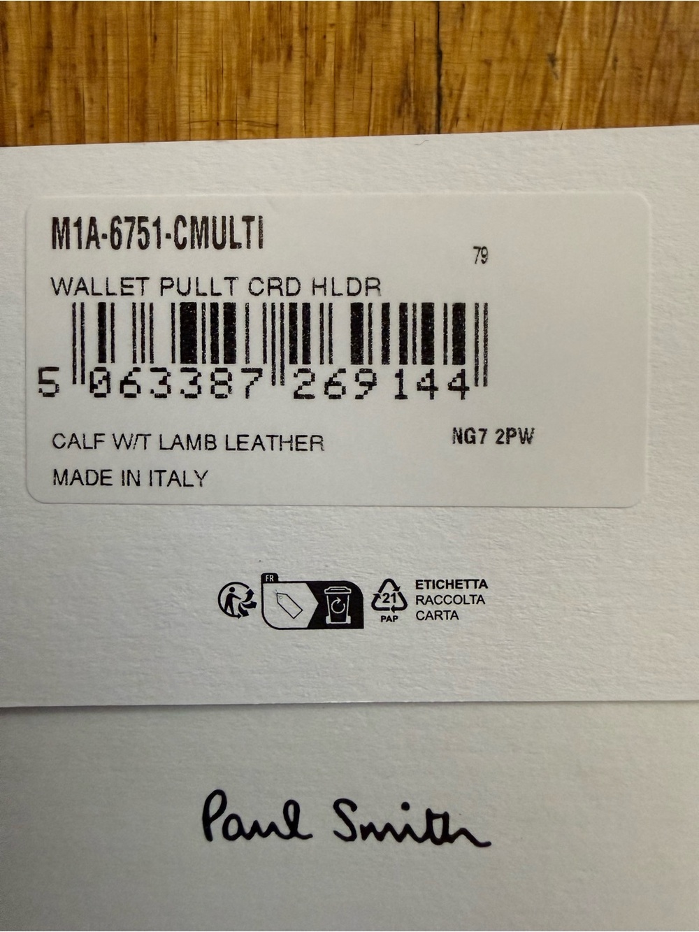 Paul Smith
Black Leather Credit Hard Holder With ‘Signature Stripe’ Pull Out - Picture 14 of 14